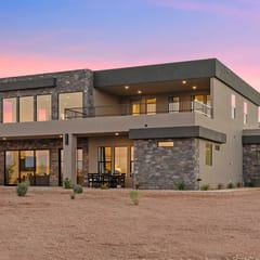 The Lookout- Luxe, Hot Tub, Firepit, 50-Mile Views
