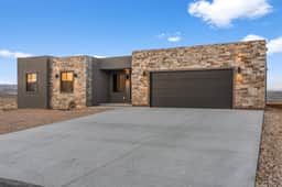 [The Grandview] Pool, Pickleball, Hot Tub, Views - Image 4