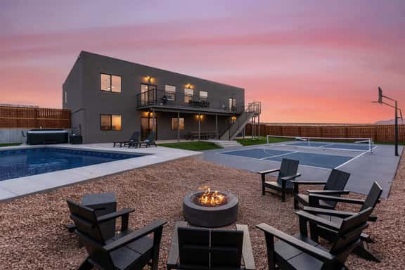 [The Grandview] Pool, Pickleball, Hot Tub, Views - Image 1