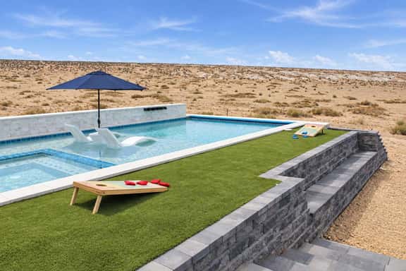 The Clubhouse- Heated Pool, Views - Image 1