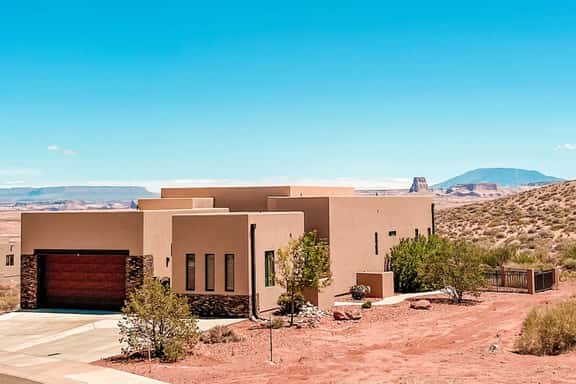 The Cliff Dweller - 3400sf, 50-Mile Views, Hot Tub - Image 1