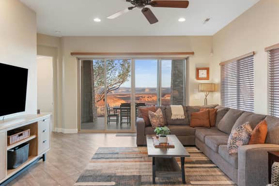 The Ridgeview - 50 Mile Views - Image 2