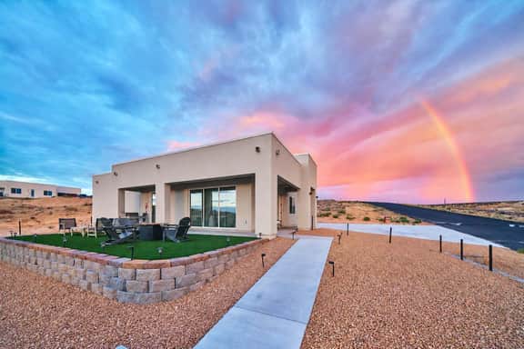 Lake Powell Views, Hot Tub, Game Room, Kayaks - Image 4